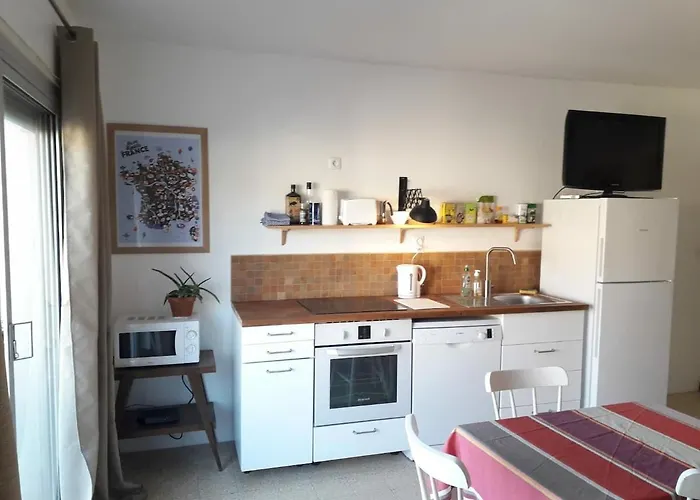 Semesterbostad Maison Vue Mer, Terraces, Parking, Proche Port, Climatisation *
